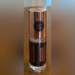 Revolution Conceal & Define Infinite Concealer - Cool CO 1 Sealed New